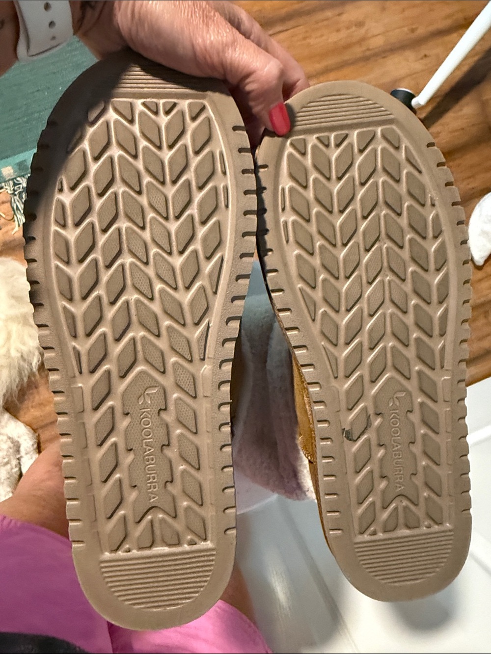 Koolaburra by UGG Dezi short boots Shearling Suede Chestnut and Cream size 8 - Picture 5 of 5